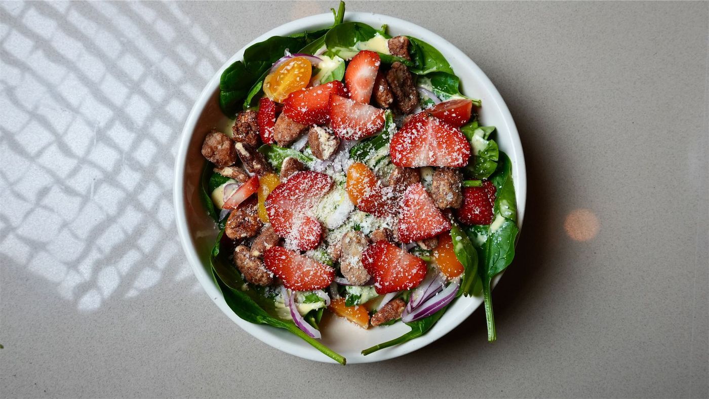 Garden Spinach Salad